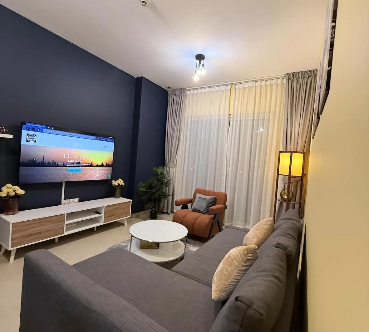 Livincci- 1 Bed Apartment In Jlt-10 Dubai 0*,