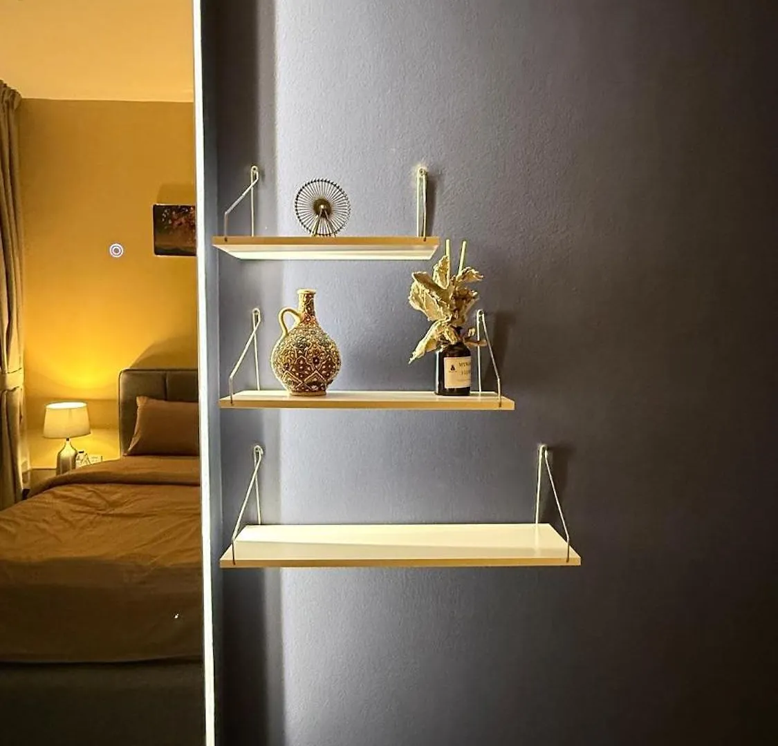 Livincci- 1 Bed Apartment In Jlt-10 Dubai